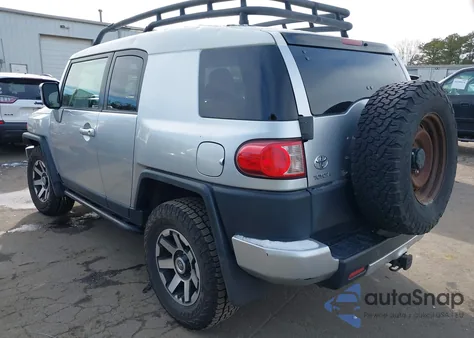 2007 Toyota Fj Cruiser z USA, uszkodzony, nr VIN JTEBU11F170093249